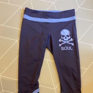 Lululemon size 8 Run Inspire Crop - SoulCycle